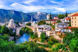 паломництво Меджугор'є місце Об'явлення Богородиці